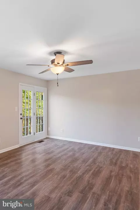 4009 Mammoth Cave Loop, Dumfries, VA 22025 photo 46