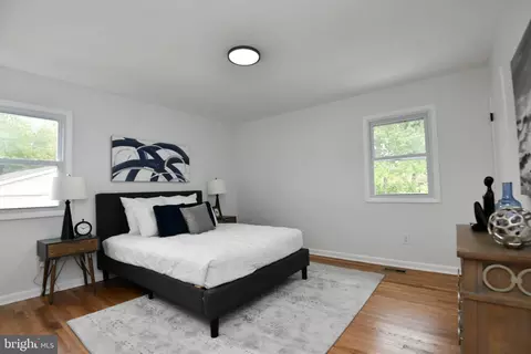 9652 Macgregor Ct, Manassas, VA 20110 photo 10