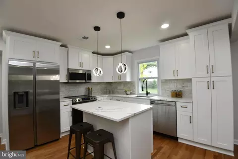 9652 Macgregor Ct, Manassas, VA 20110 photo 7