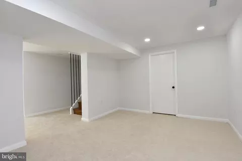 9652 Macgregor Ct, Manassas, VA 20110 photo 23
