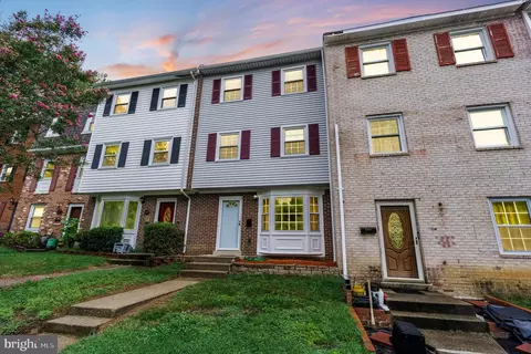 3429 Braddock Dr, Woodbridge, VA 22193