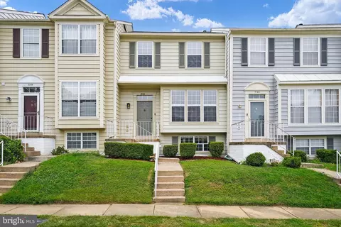 5142 Meeting Pl, Woodbridge, VA 22193