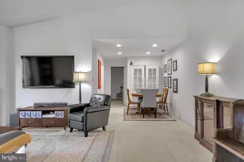 7561 Belle Grae Dr, Manassas, VA 20109 photo 4