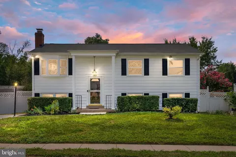 13929 Mattapony Dr, Woodbridge, VA 22193
