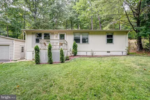 2410 Youngs Dr, Haymarket, VA 20169