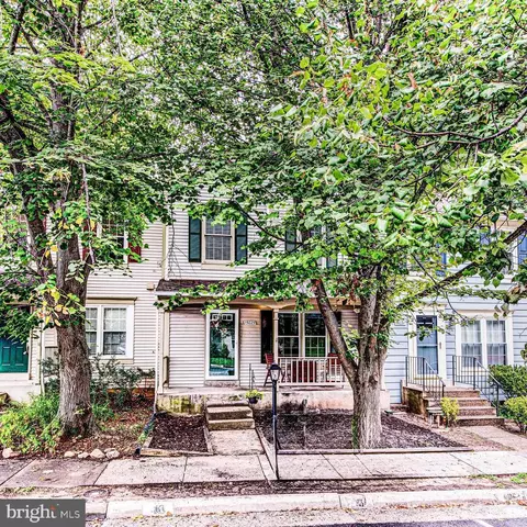 15025 Bridgeport Dr, Dumfries, VA 22025