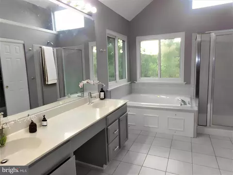 3590 Lions Field Rd, Triangle, VA 22172 photo 7