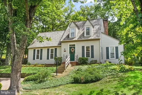 15497 Golf Club Dr, Dumfries, VA 22025