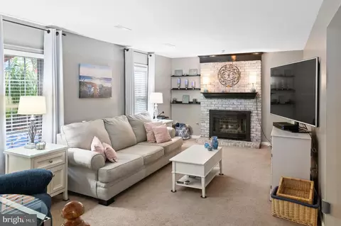 7609 Michelle Ct, Manassas, VA 20109 photo 5