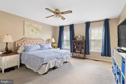 7609 Michelle Ct, Manassas, VA 20109 photo 4