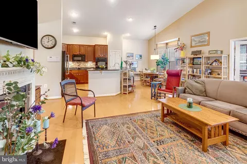 16540 Sparkling Brook Loop, Dumfries, VA 22025 photo 16