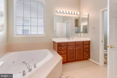 16540 Sparkling Brook Loop, Dumfries, VA 22025 photo 34