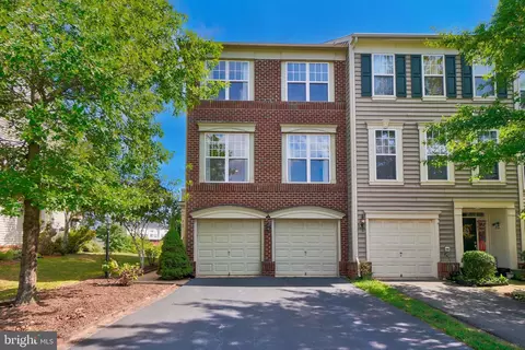 9189 Cascade Falls Dr, Bristow, VA 20136