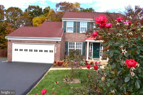13806 Rosewood Dr, Woodbridge, VA 22193
