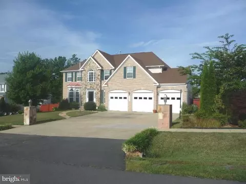 13522 Persian Ct, Woodbridge, VA 22193