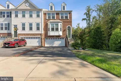 1740 Hartfield Ct, Woodbridge, VA 22191