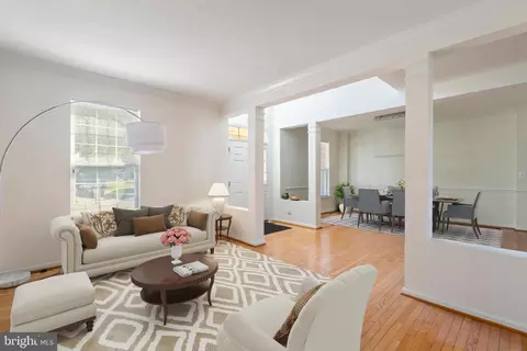 6700 Grace View St, Gainesville, VA 20155 photo 8