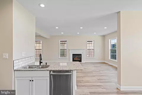 16565 Reservoir Loop, Dumfries, VA 22026 photo 17