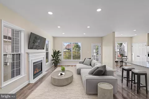 16565 Reservoir Loop, Dumfries, VA 22026
