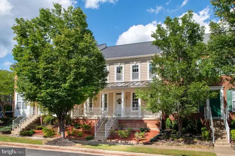4506 Javins Pl, Woodbridge, VA 22192