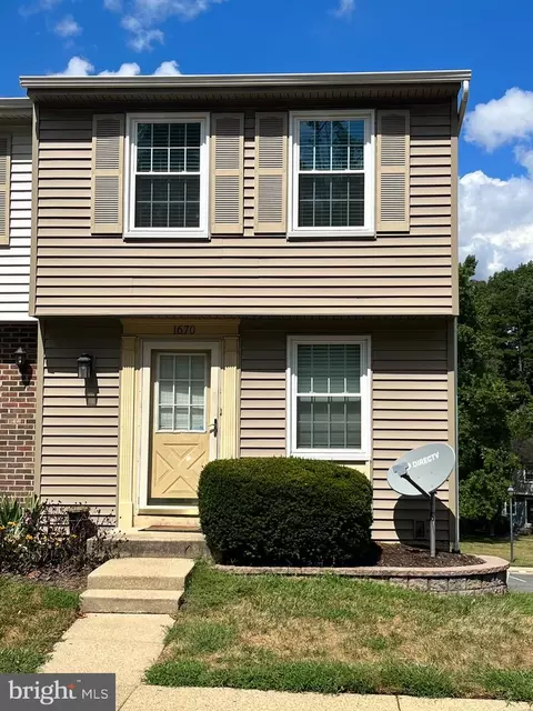 1670 Devil Ln, Woodbridge, VA 22192