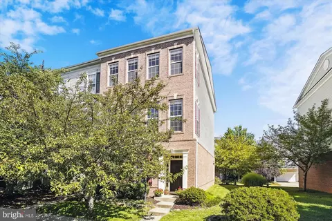 15912 Greymill Manor Dr, Haymarket, VA 20169