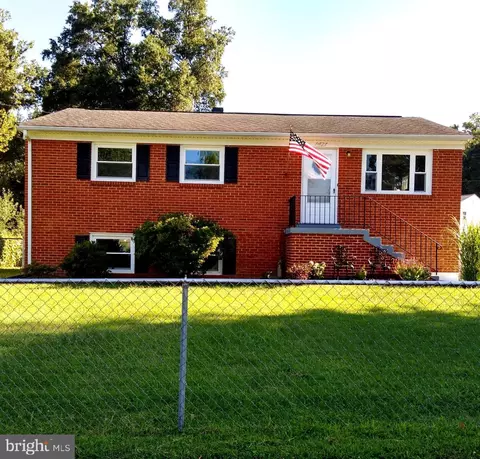 1421 Idaho St, Woodbridge, VA 22191