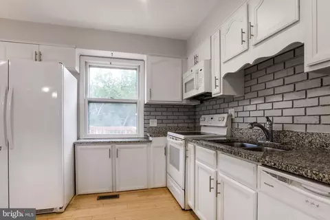 9706 Lomond Dr, Manassas, VA 20109 photo 20