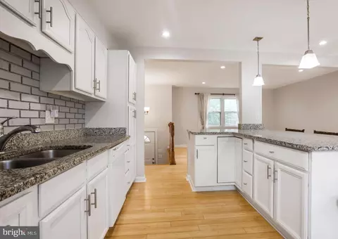 9706 Lomond Dr, Manassas, VA 20109 photo 18