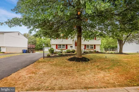 9706 Lomond Dr, Manassas, VA 20109 photo 10