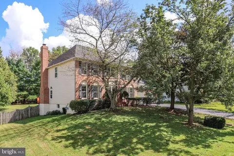 13903 Andorra Dr, Woodbridge, VA 22193