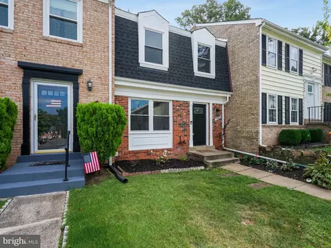 2003 Mayflower Dr, Woodbridge, VA 22192
