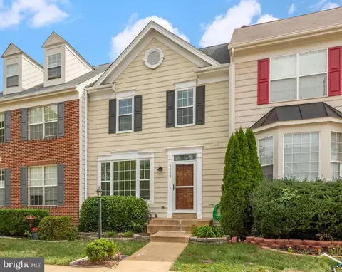 8833 Moat Crossing Pl, Bristow, VA 20136