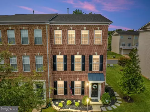 15864 Mackenzie Manor Dr, Haymarket, VA 20169