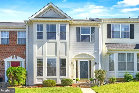 2541 Sylvan Moor Ln, Woodbridge, VA 22191