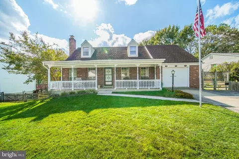 13460 Princedale Dr, Woodbridge, VA 22193