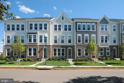6715 Karter Robinson Dr, Haymarket, VA 20169