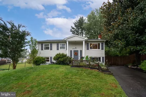 13604 Langtree Ln, Woodbridge, VA 22193