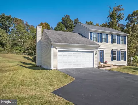 3412 Lacrosse Ct, Woodbridge, VA 22193
