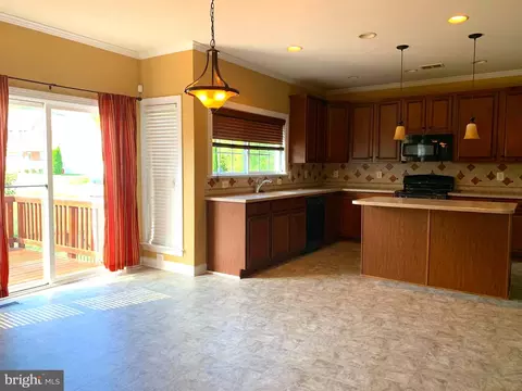 18538 Quantico Gateway Dr, Triangle, VA 22172 photo 9