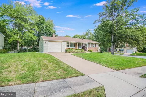 3010 Longbranch Ln, Woodbridge, VA 22192