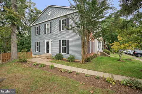 4458 Starling Ct, Woodbridge, VA 22193