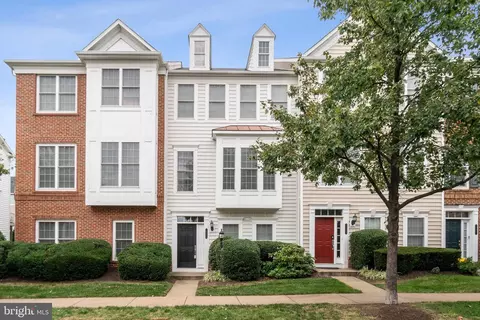 14606 Crossfield Way, Woodbridge, VA 22191