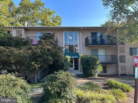 12652 Dara Dr #204, Woodbridge, VA 22192