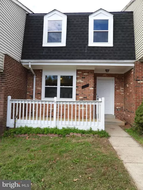14824 Dorian Dr, Woodbridge, VA 22193