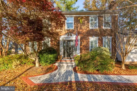 3390 Flint Hill Pl, Woodbridge, VA 22192