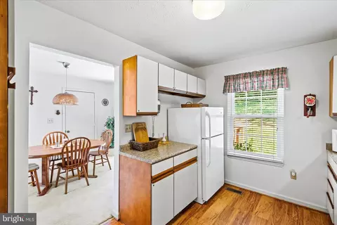 18219 Macrae Ct, Dumfries, VA 22026 photo 5