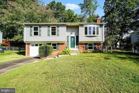 5594 Shannon Ct, Woodbridge, VA 22193