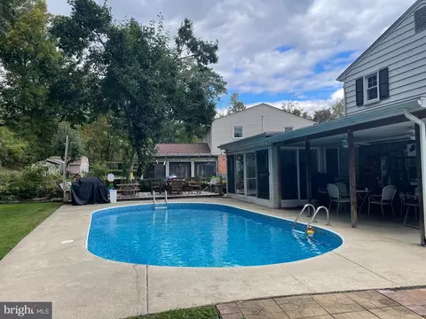4161 Eby Dr, Dumfries, VA 22026 photo 4