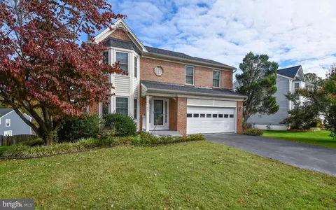 5404 Lomax Way, Woodbridge, VA 22193